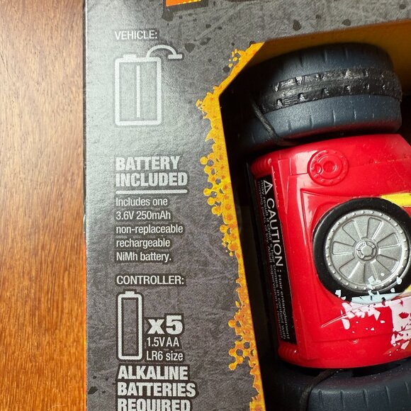 NEW Tonka XT Richochet Tricksters R/C Remote Control Car - Picture 5 of 6